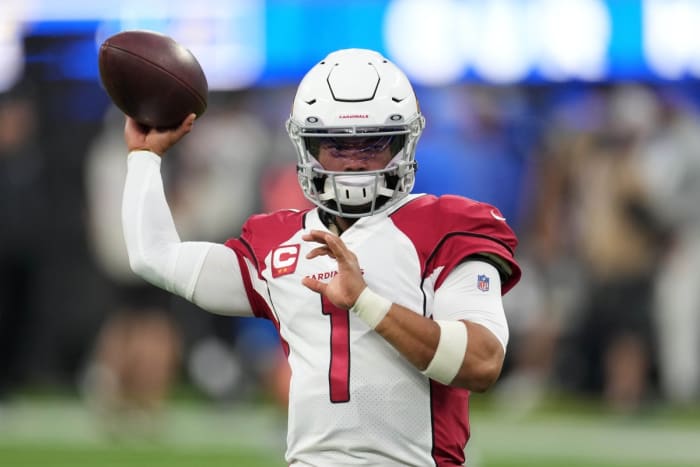Arizona Cardinals QB Kyler Murray throws pass